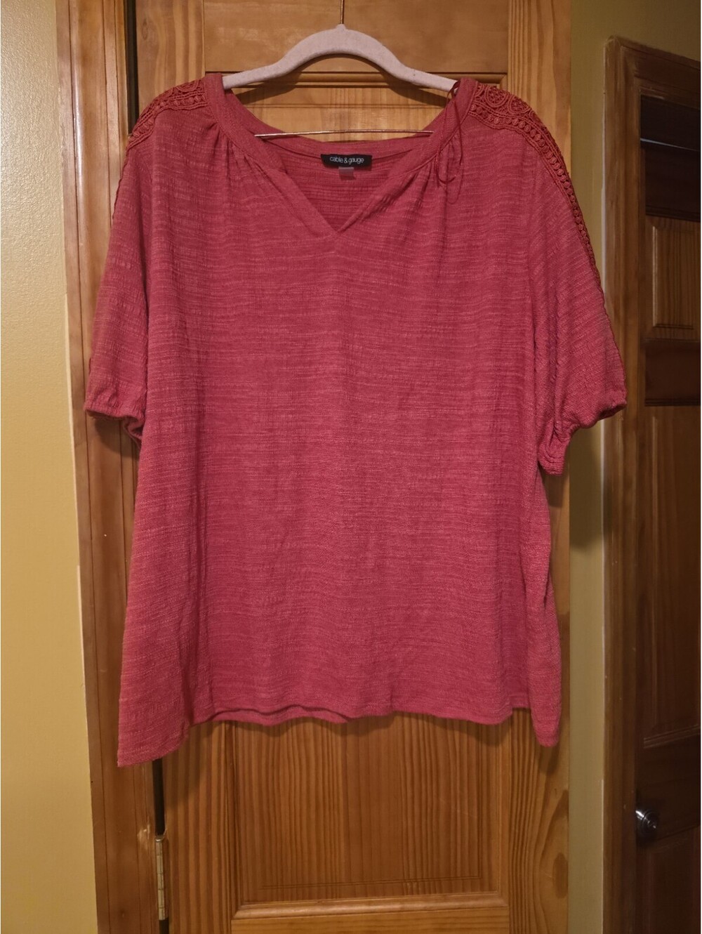 Cable & Gauge Womens Plus Sz 1x Corral Pink V Neck Blouse